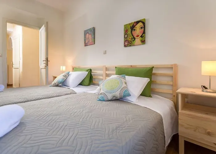 Spacious Maisonette - Roof View Of Corfu Port 펜션 Mantouki