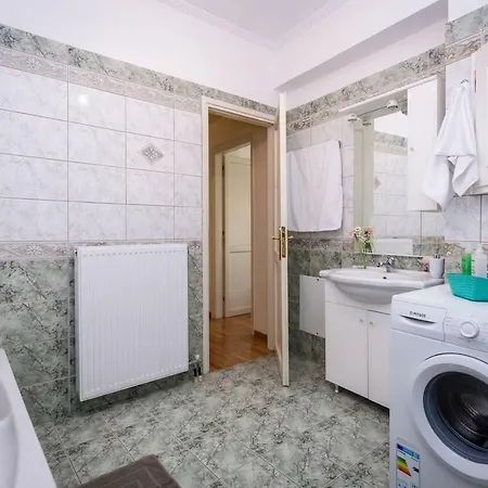 Dom wakacyjny Spacious Maisonette - Roof View Of Corfu Port